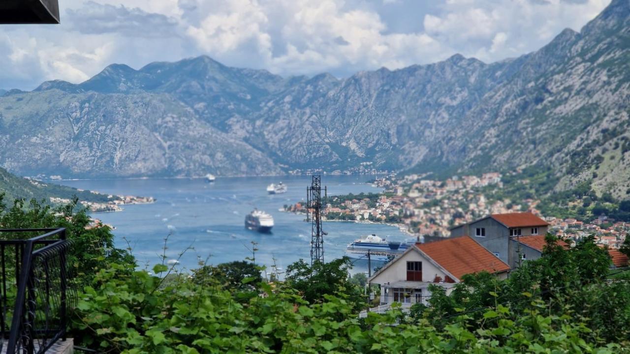 Anastasija Apartment Kotor Ngoại thất bức ảnh